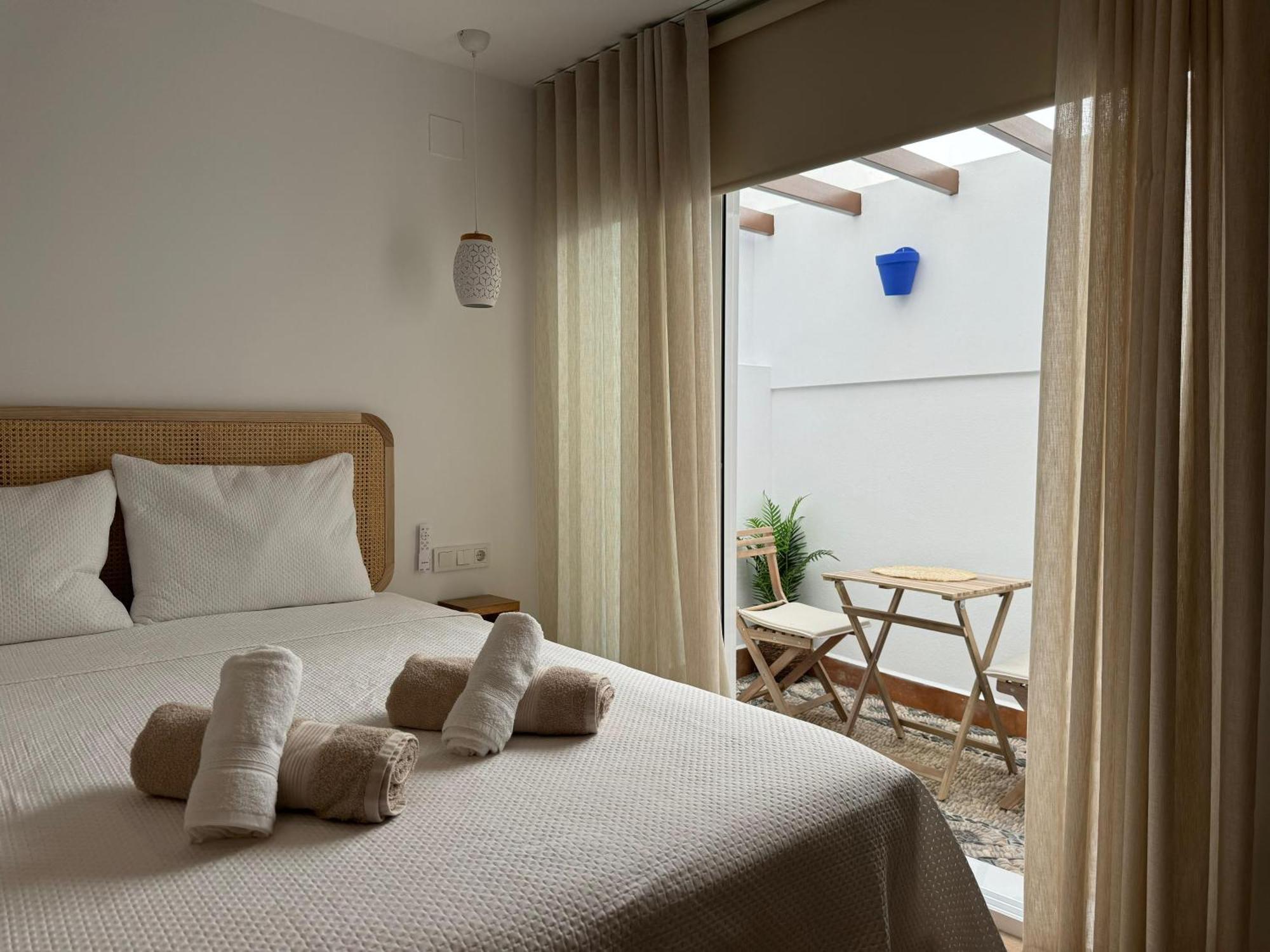 Balcon De Los Patios Con Parking Córdoba Kültér fotó